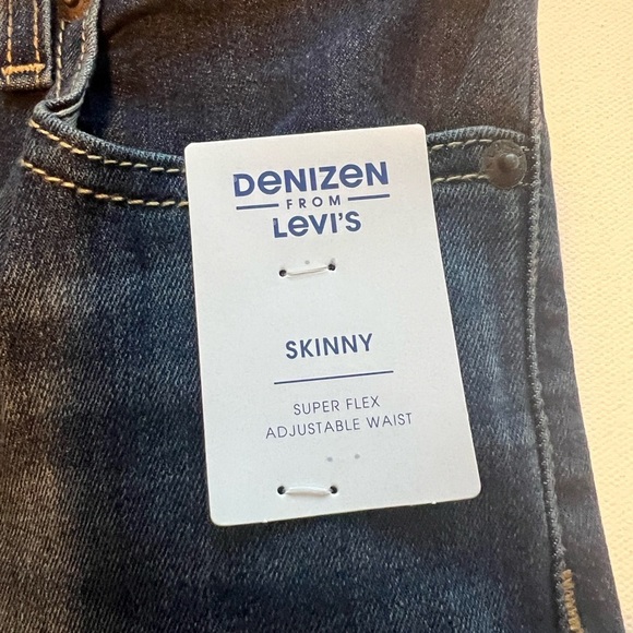 NWT Women's Denizen from Levi's Dark Blue Straight Jeans Size 14R Skinny (G3) - Picture 6 of 9